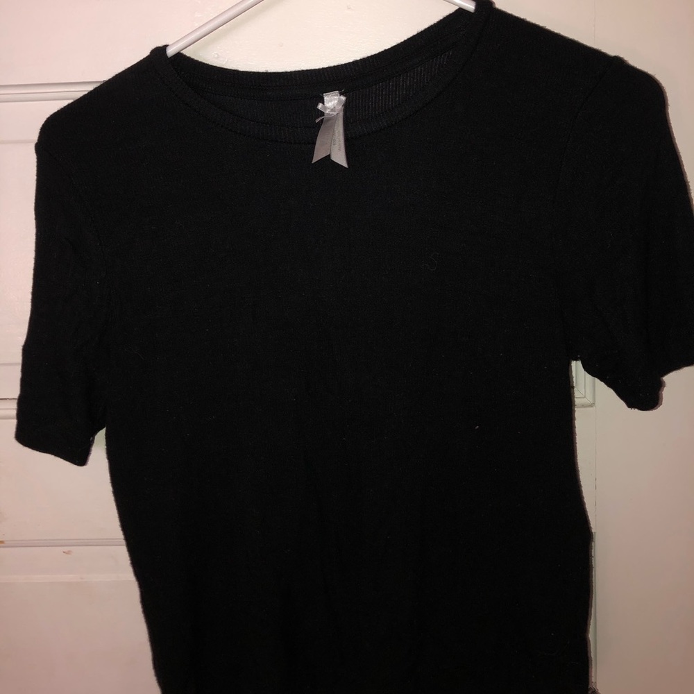 Black shirt